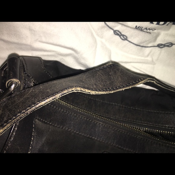 Great little Prada bag - Picture 3 of 8